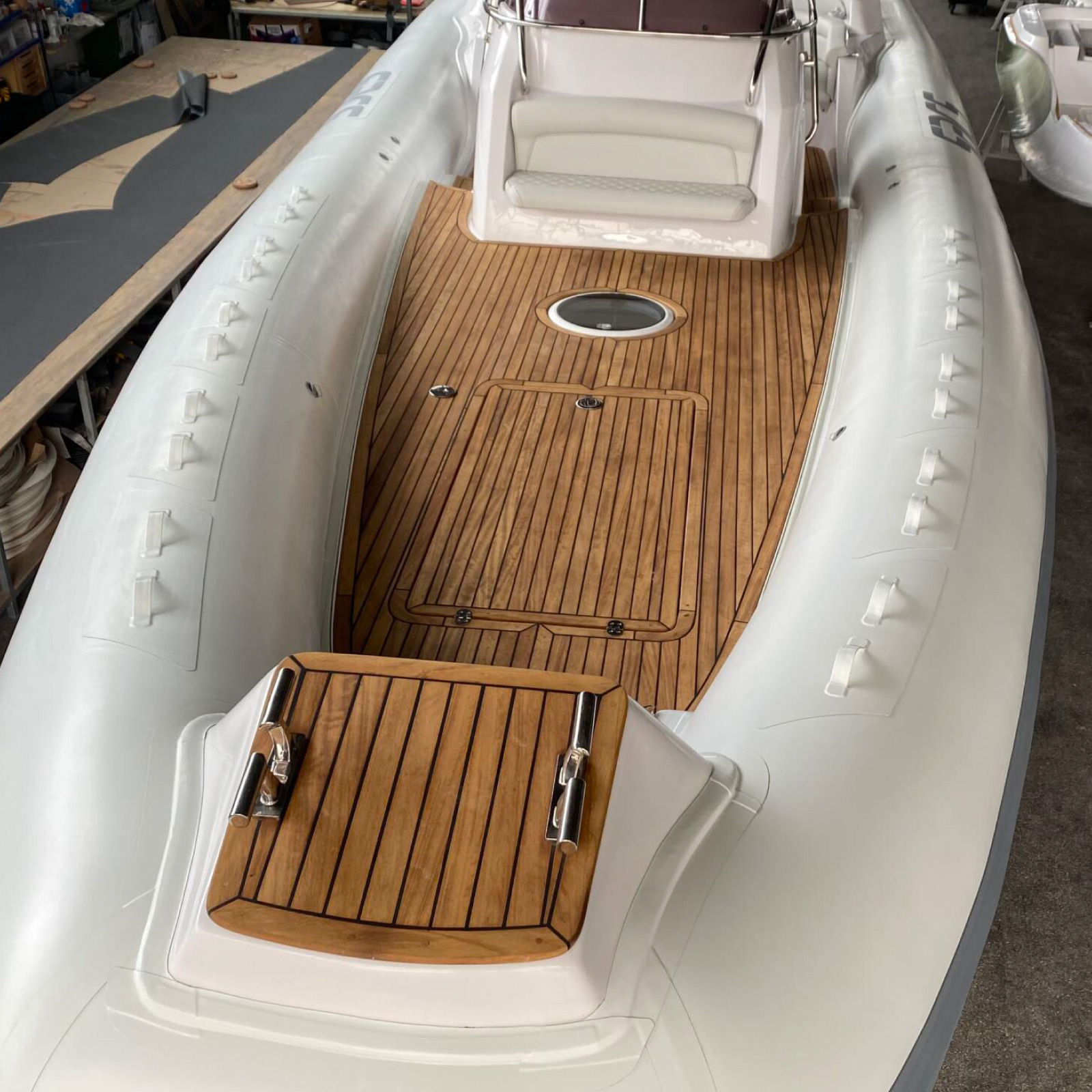 refitting-gommone-napoli-01