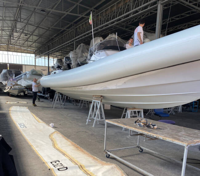 tubolare-gommone-bianco-per-privati-napoli